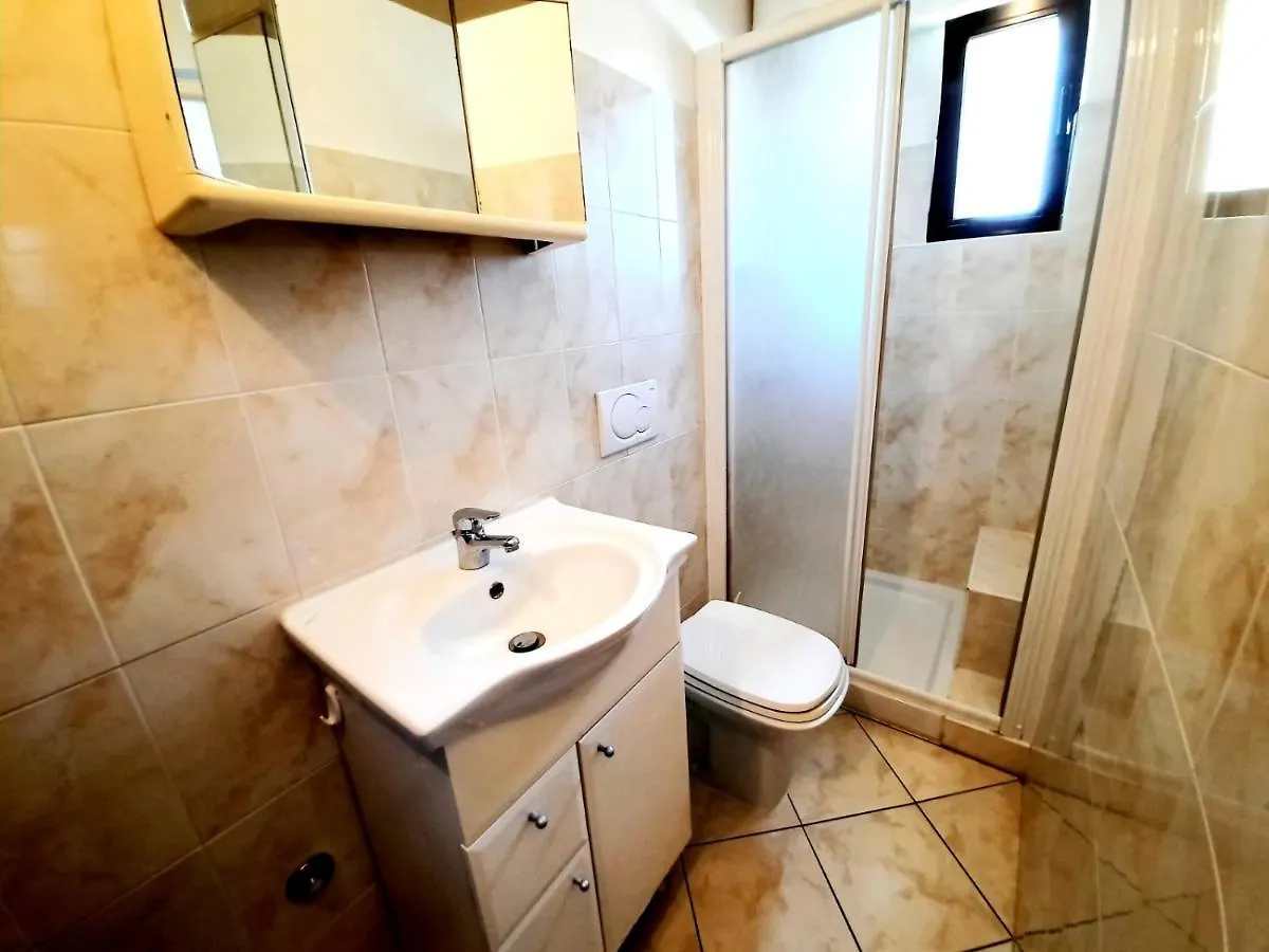 Holiday Erna - Apartments Cherry & Blue Novigrad Istria Kroatië
