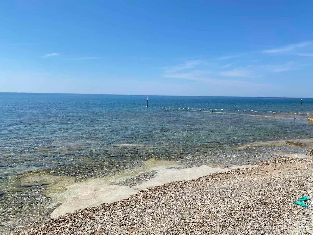 Holiday Erna - Apartments Cherry & Blue Novigrad Istria Κροατία